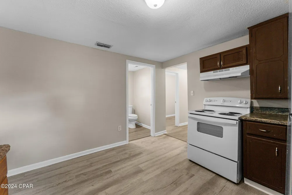 119 College Avenue Panama City, FL 32401