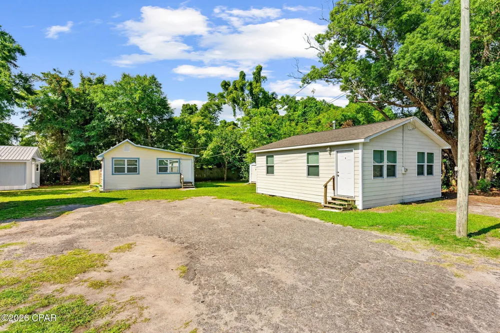 119 College Avenue Panama City, FL 32401