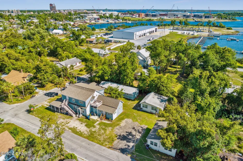 119 College Avenue Panama City, FL 32401