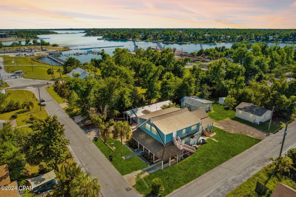 119 College Avenue Panama City, FL 32401