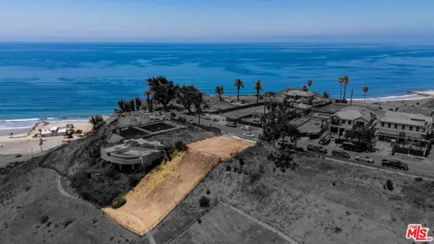 15215 Friends Street