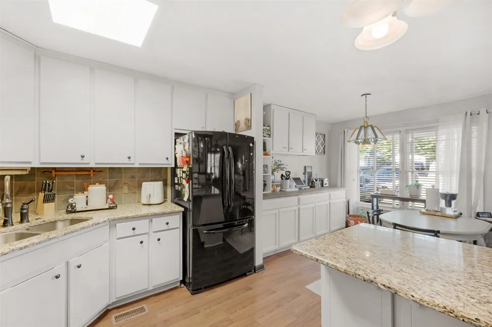 601 Courthouse View St Lafayette, TN 37083