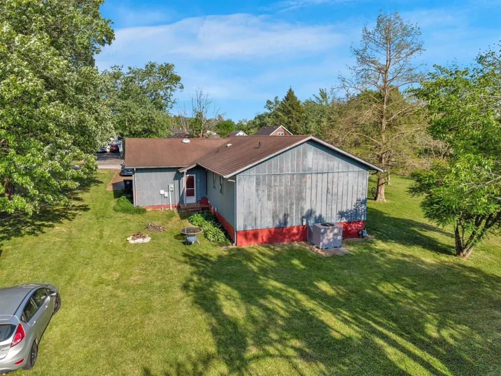 601 Courthouse View St Lafayette, TN 37083