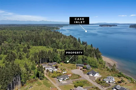 15 E Smith Cove Way