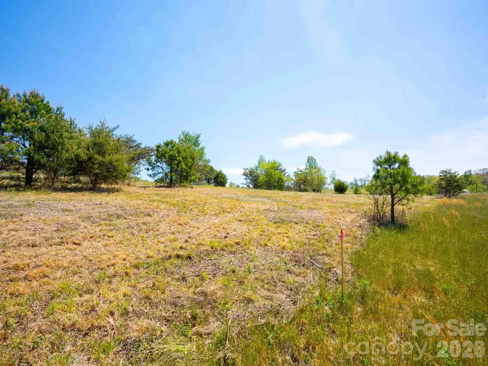 3670 Summer Road Hendersonville, NC 28792