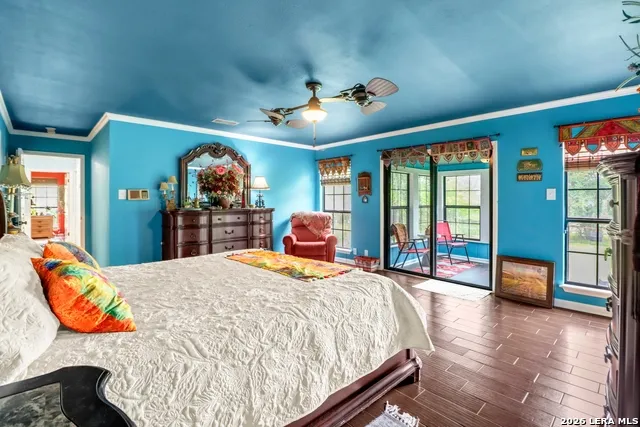 2035 S MAGNOLIA AVE Luling, TX 78648
