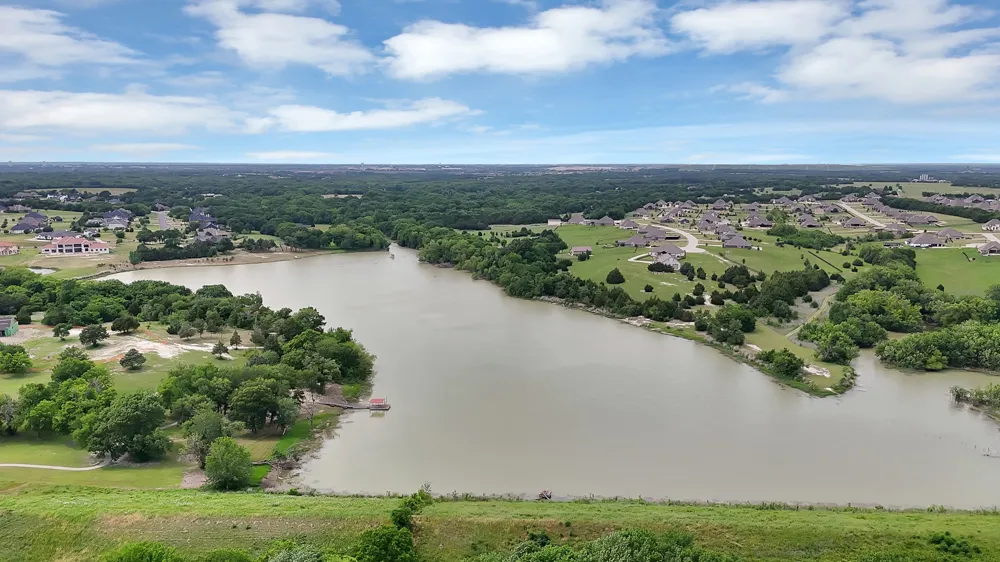 WHISPERING OAKS McKinney, TX 75071