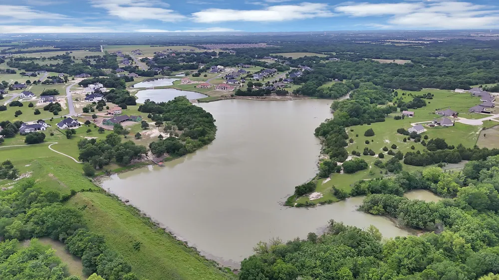 WHISPERING OAKS McKinney, TX 75071