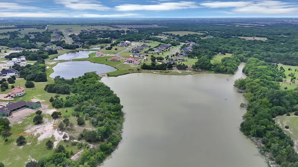 WHISPERING OAKS McKinney, TX 75071