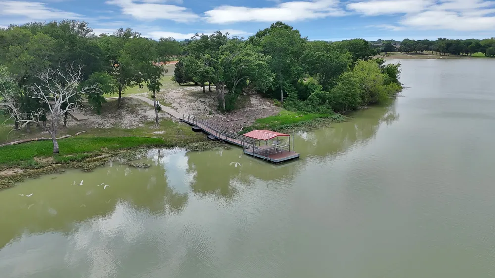 WHISPERING OAKS McKinney, TX 75071