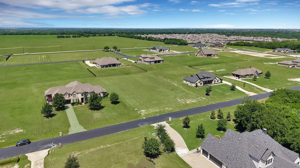 WHISPERING OAKS McKinney, TX 75071