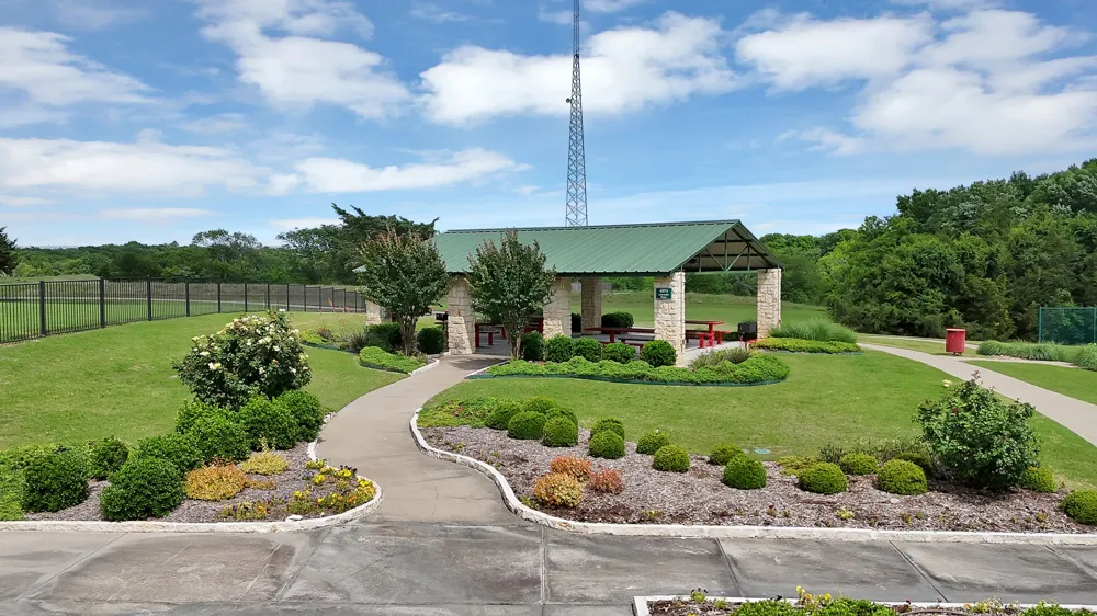 WHISPERING OAKS McKinney, TX 75071