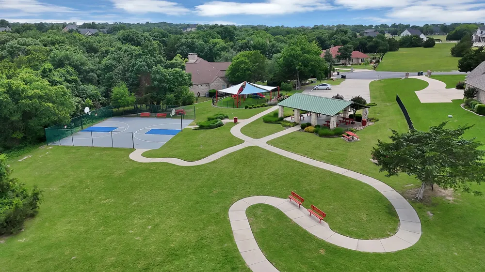 WHISPERING OAKS McKinney, TX 75071