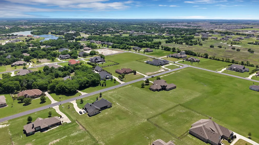 WHISPERING OAKS McKinney, TX 75071
