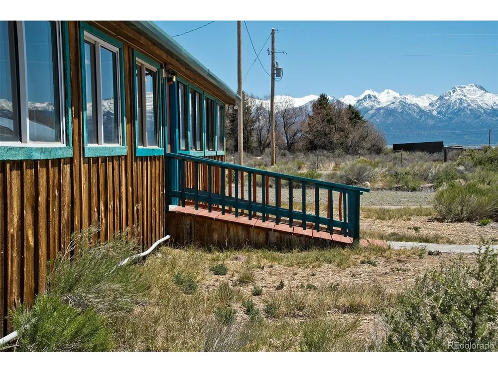 77 E 10th Street Moffat, CO 81143