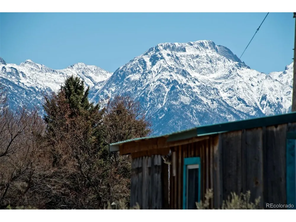 77 E 10th Street Moffat, CO 81143