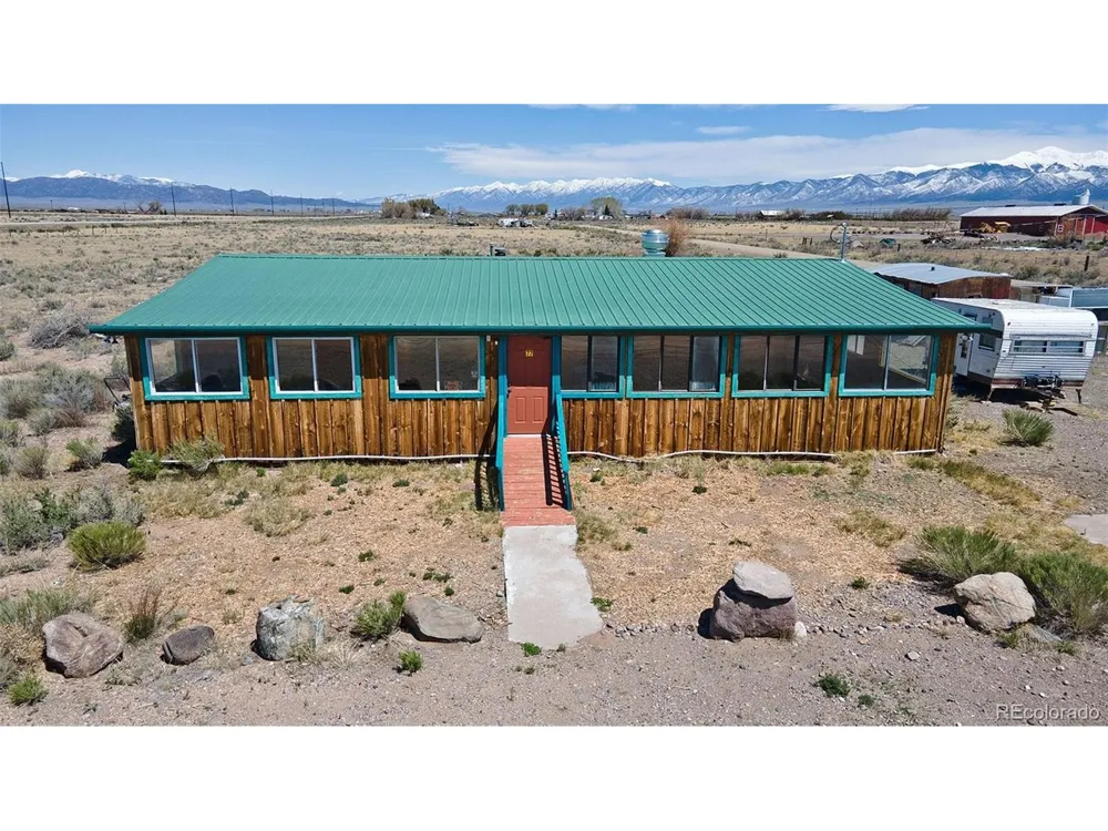 77 E 10th Street Moffat, CO 81143