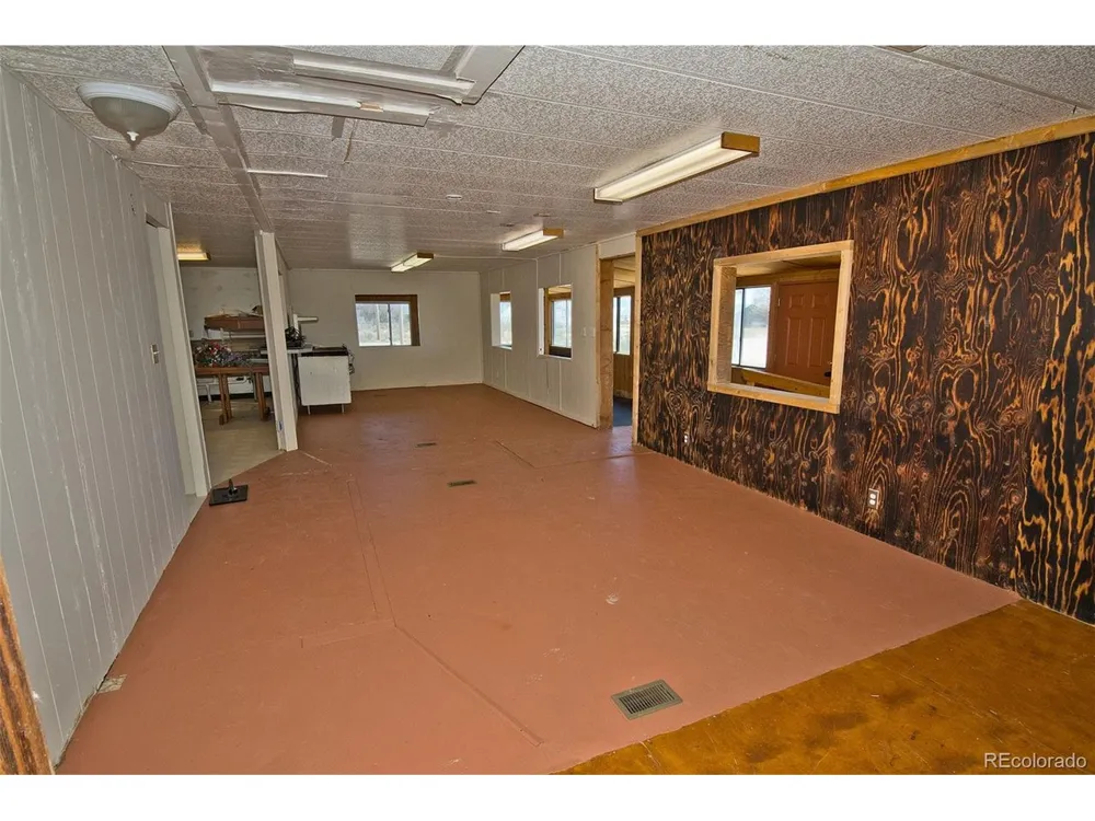 77 E 10th Street Moffat, CO 81143