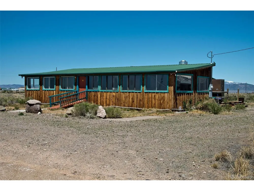 77 E 10th Street Moffat, CO 81143