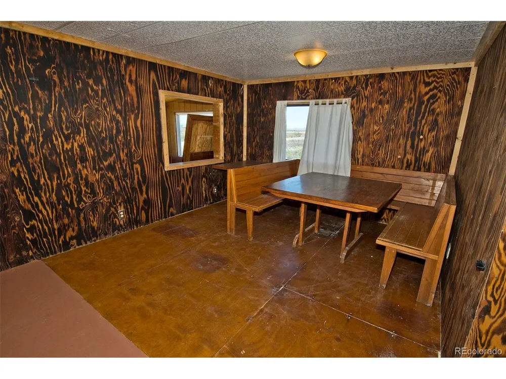 77 E 10th Street Moffat, CO 81143