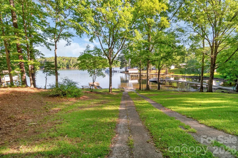 2208 Singleton Creek Road Liberty Hill, SC 29074