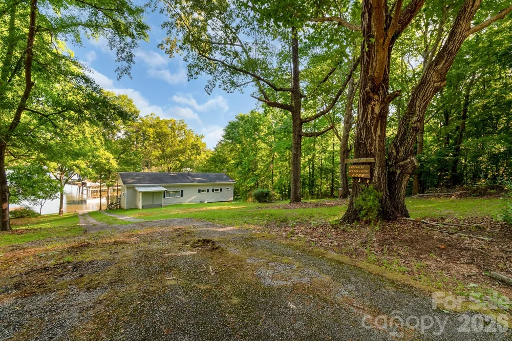 2208 Singleton Creek Road Liberty Hill, SC 29074