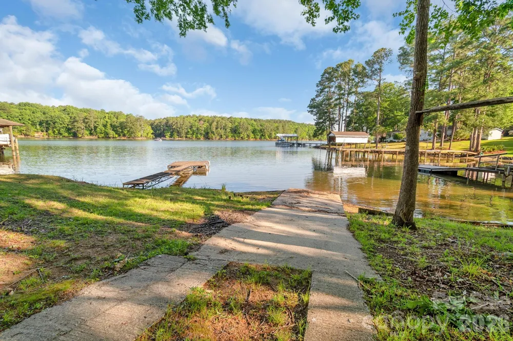 2208 Singleton Creek Road Liberty Hill, SC 29074