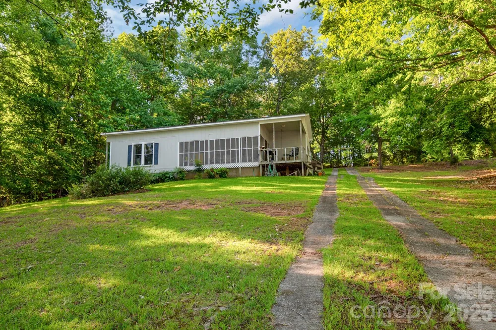 2208 Singleton Creek Road Liberty Hill, SC 29074