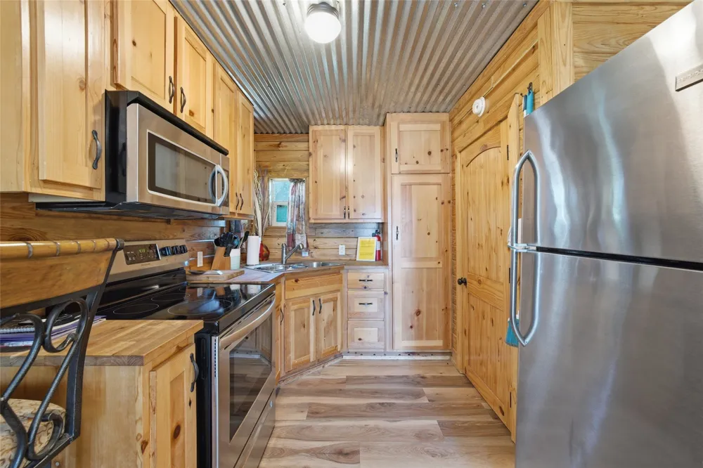 LCR 775 Groesbeck, TX 76642