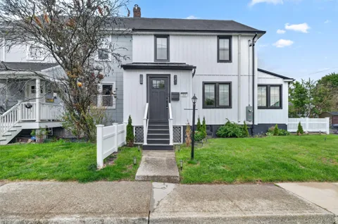 32 Dutchess Terrace