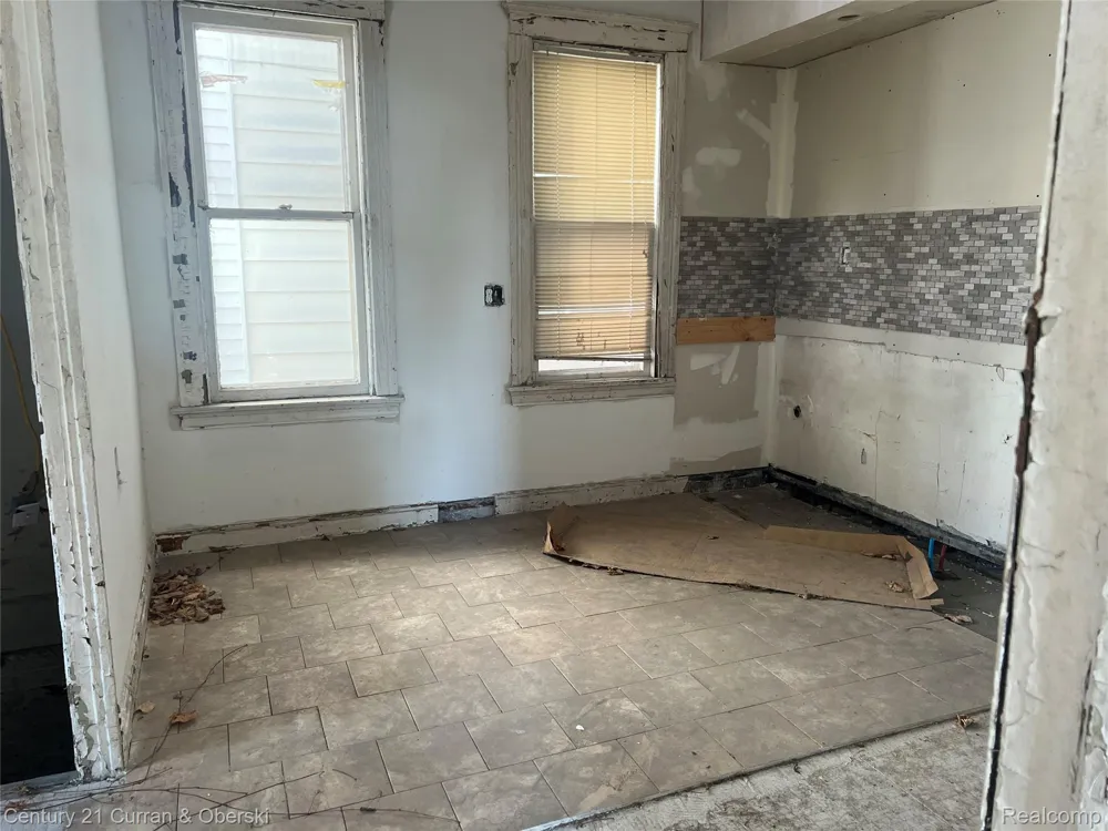 3152 Garfield Street Detroit City, MI 48207