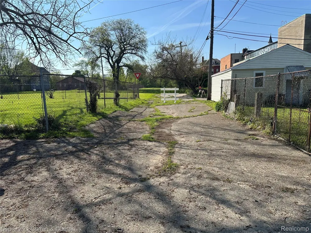 3152 Garfield Street Detroit City, MI 48207