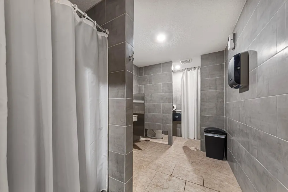 2005 E 122nd Street #A11 Burnsville, MN 55337