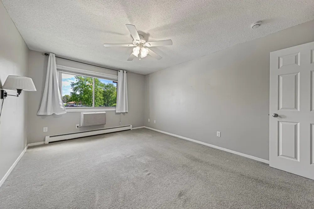 2005 E 122nd Street #A11 Burnsville, MN 55337