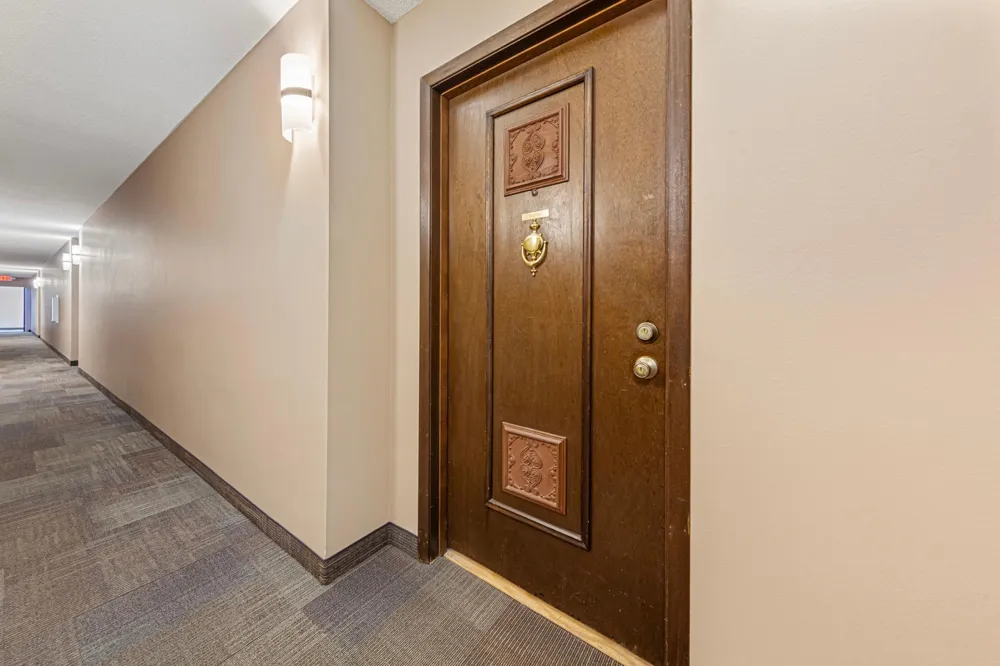 2005 E 122nd Street #A11 Burnsville, MN 55337