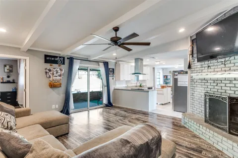 7501 Trimble Drive