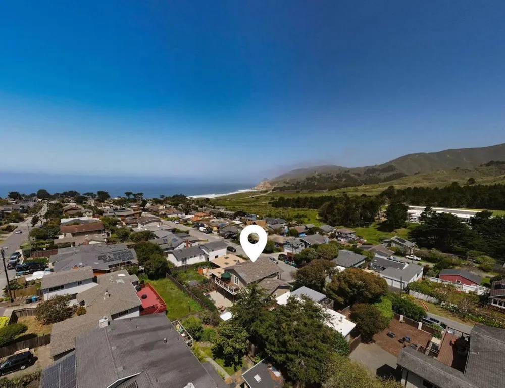 468 4th Street Montara, CA 94037
