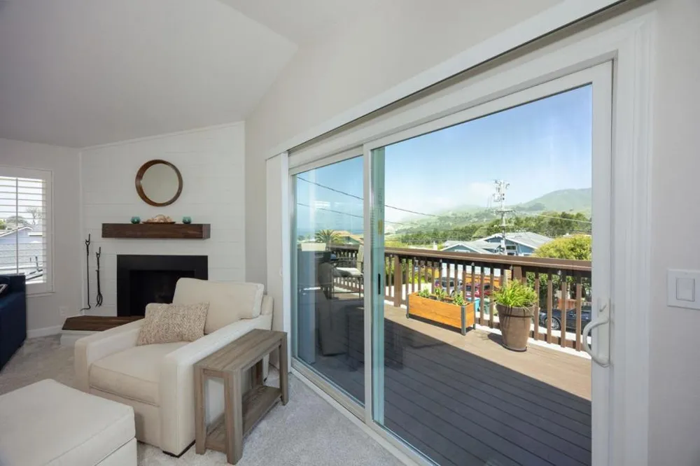 468 4th Street Montara, CA 94037