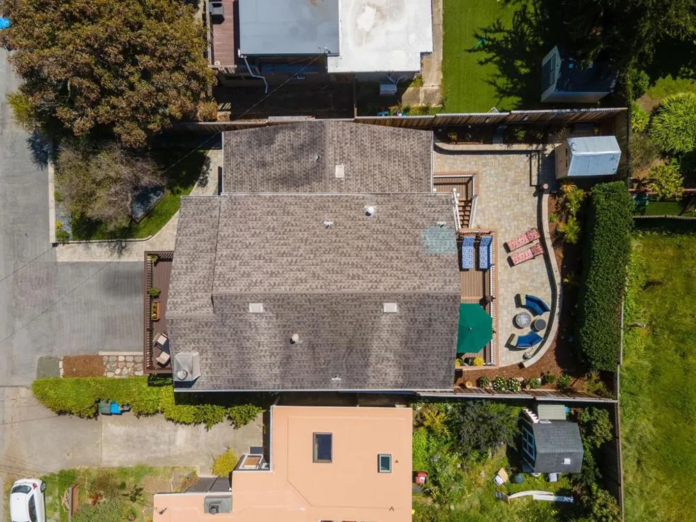 468 4th Street Montara, CA 94037