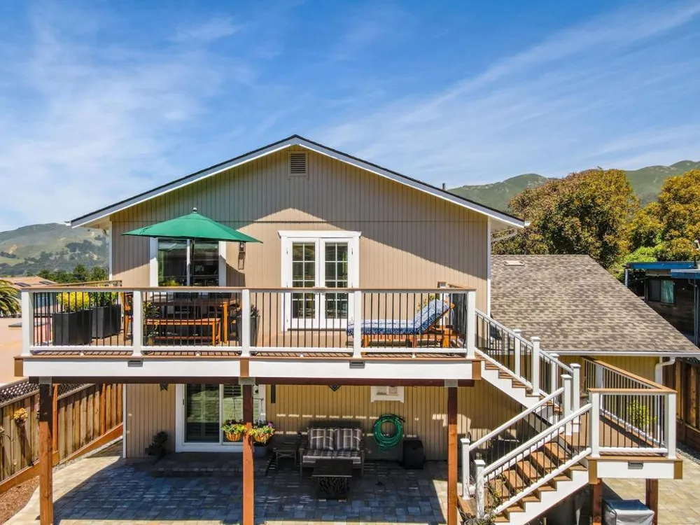 468 4th Street Montara, CA 94037