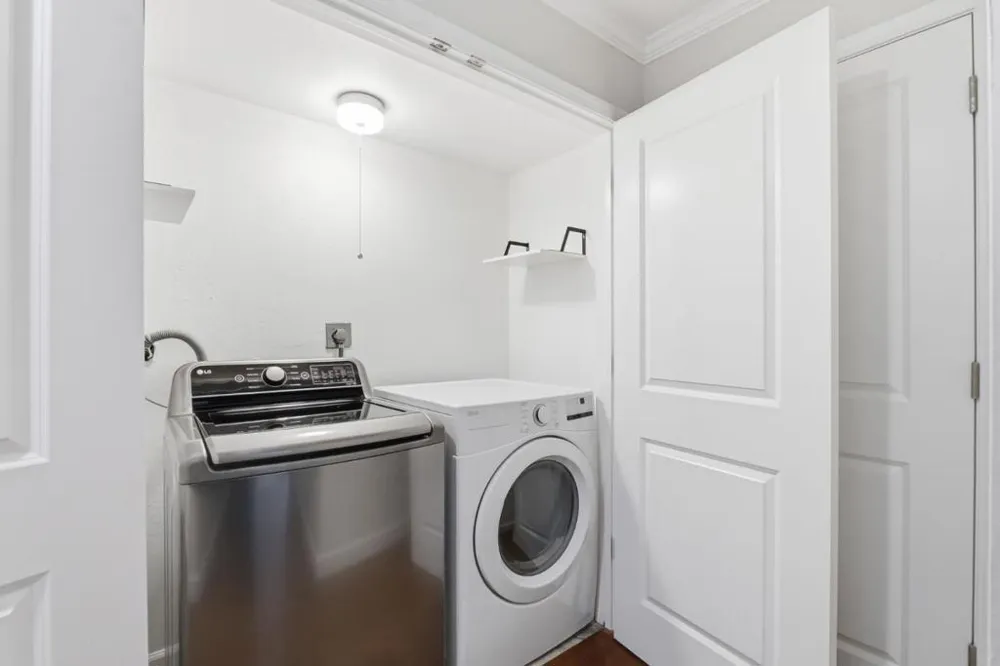 468 4th Street Montara, CA 94037