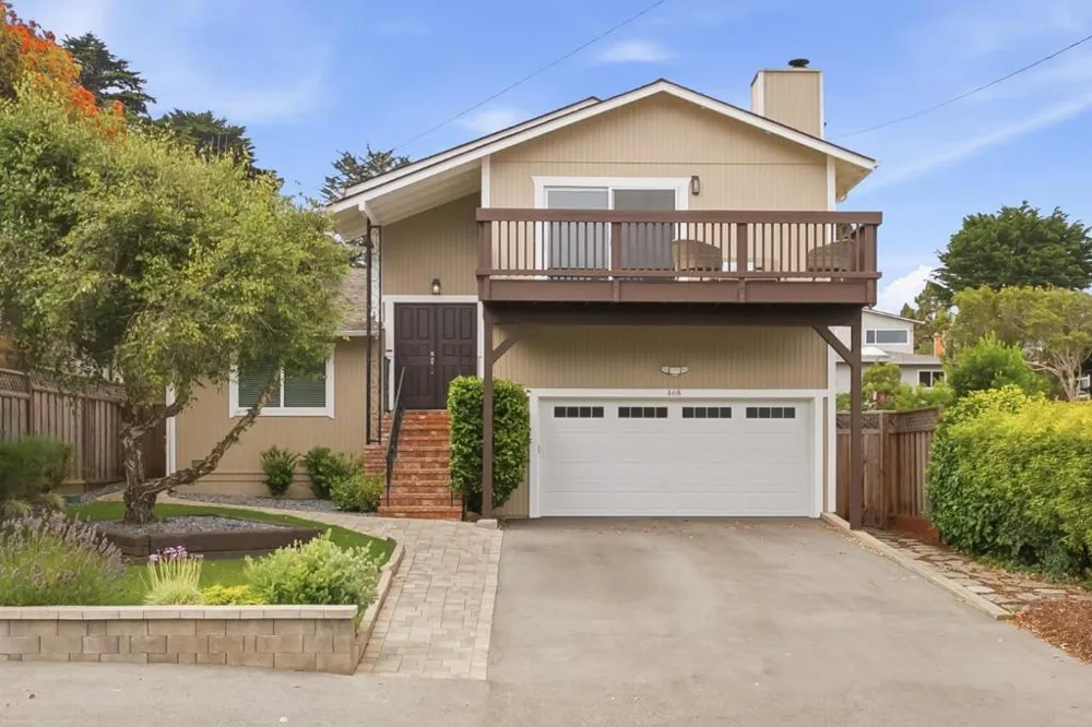 468 4th Street Montara, CA 94037