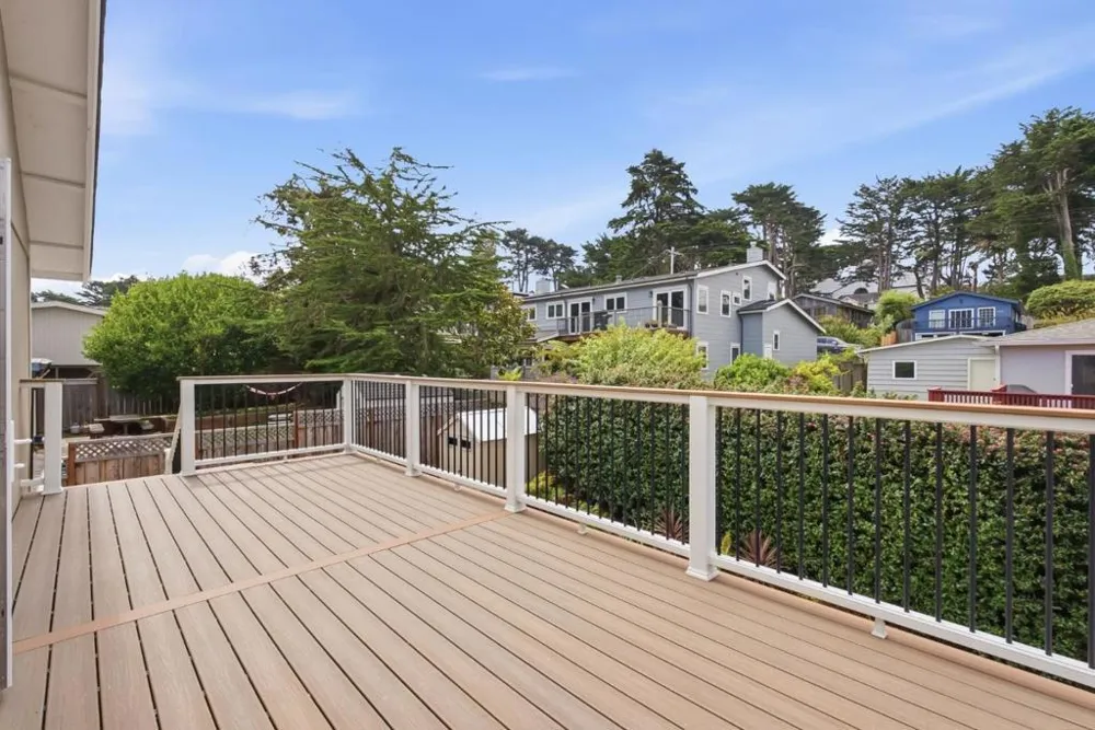 468 4th Street Montara, CA 94037