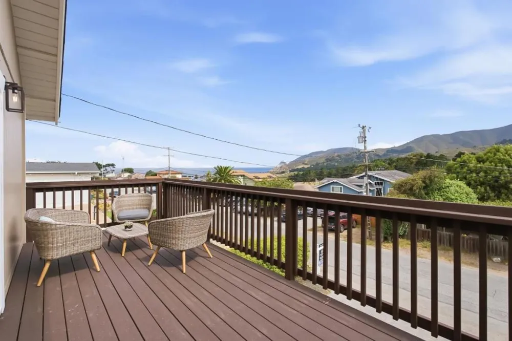 468 4th Street Montara, CA 94037