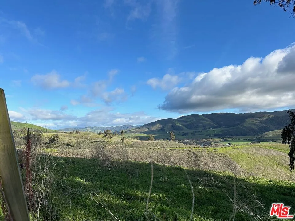 4695 Sweeney Road Lompoc, CA 93436