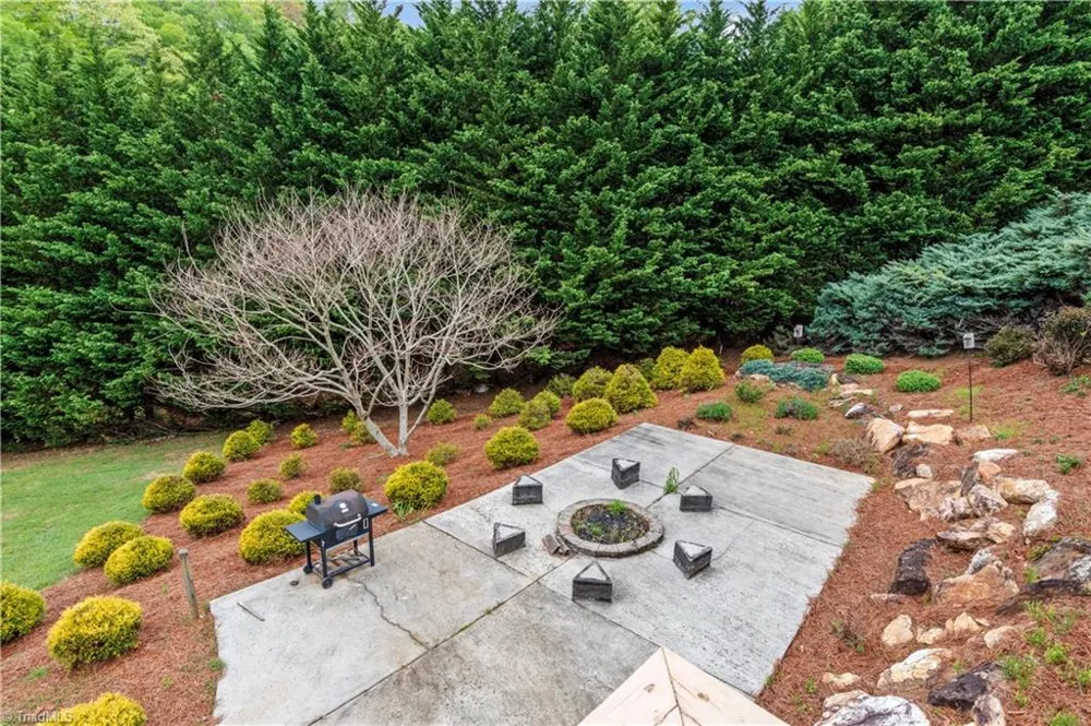 489 Buttons Lane Sparta, NC 28675