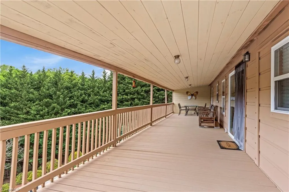489 Buttons Lane Sparta, NC 28675