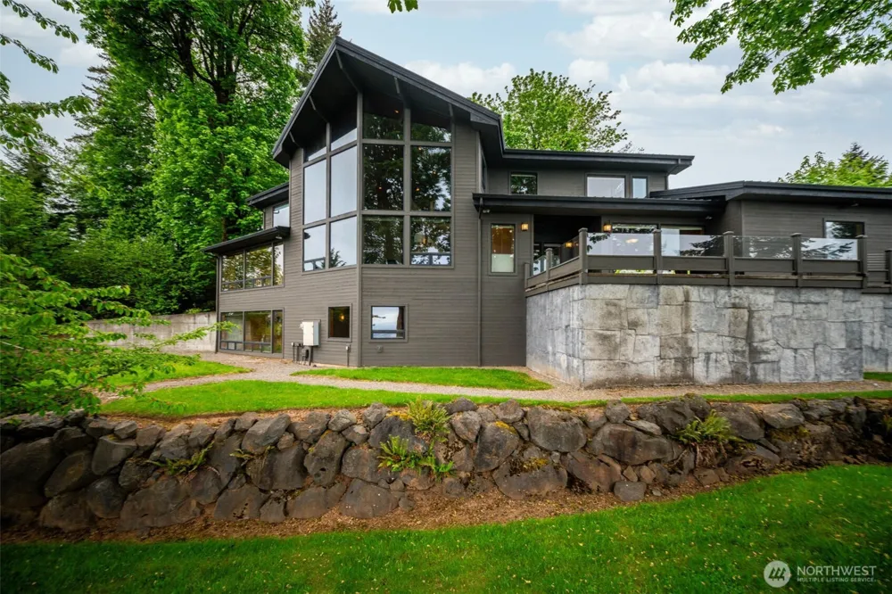813 Varsity Road Kalama, WA 98625