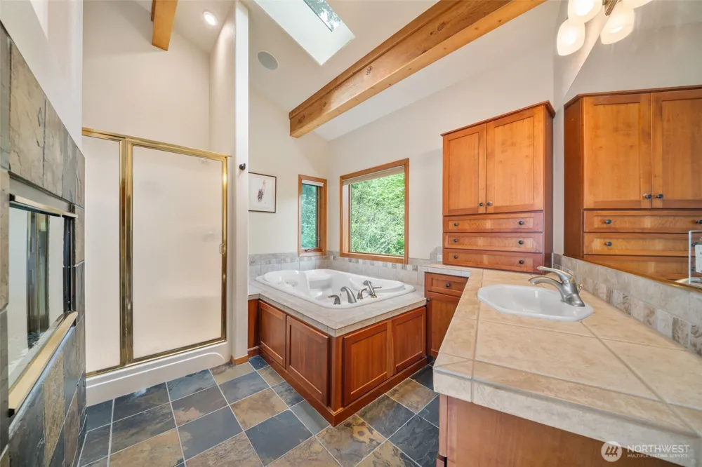813 Varsity Road Kalama, WA 98625