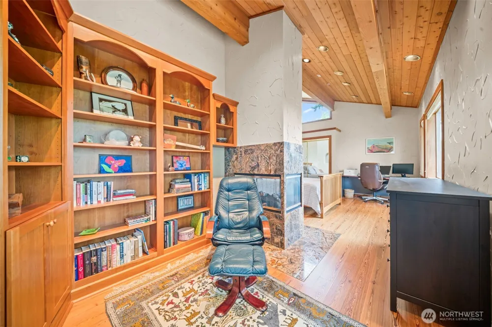 813 Varsity Road Kalama, WA 98625
